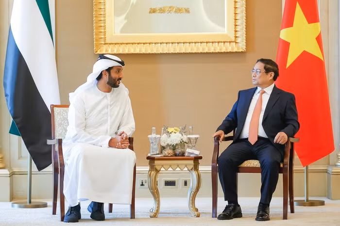 Thủ tướng Phạm Minh Chính tiếp Bộ trưởng Bộ Kinh tế UAE Abdulla bin Touq Al Marri