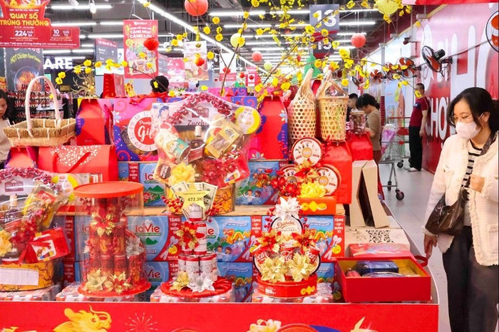 Người Việt chi 73,7 nghìn tỷ đồng sắm Tết Nguyên đán, sức mua năm 2026 tăng 51%
