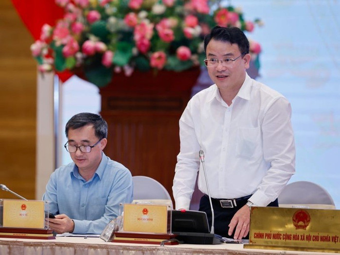Thứ trưởng Bộ Tài chính Trần Quốc Phương phát biểu tại họp báo img2636-17465239546331575121327.jpg