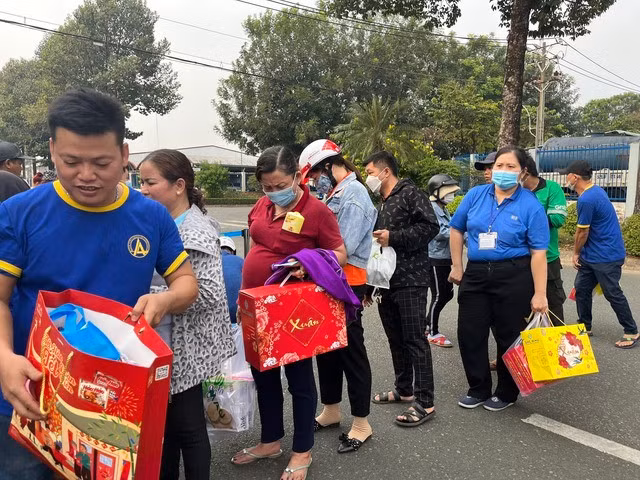 Năm nay mức thưởng Tết cho người lao động sẽ tăng so với năm ngoái