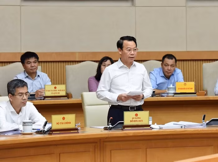 Bộ trưởng Bộ Tài nguyên và môi trường Đỗ Đức Duy tại Phiên họp Chính phủ thường kỳ tháng 9