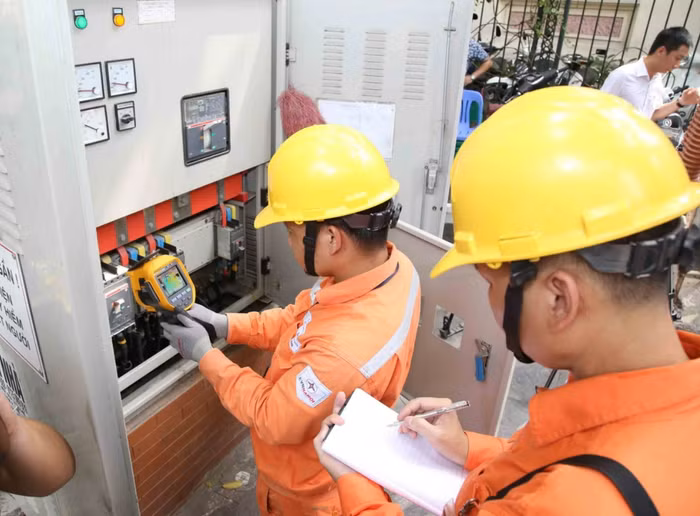 EVN tăng giá điện lên gần 5% từ ngày 10/5