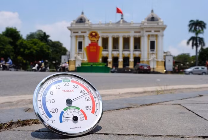 Nắng nóng kéo dài, người dân Hà Nội tiêu thụ điện kỷ lục