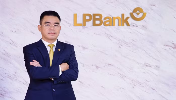 25-ong-ho-nam-tien-chinh-thuc-duoc-bo-nhiem-vi-tri-tong-giam-doc-lpbank.jpg