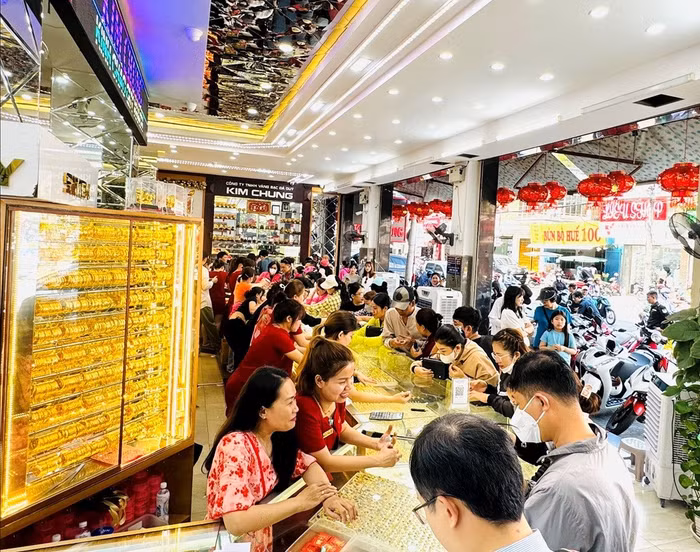 Ngân hàng Nhà nước đang tạm thời dừng việc bán vàng SJC ra thị trường