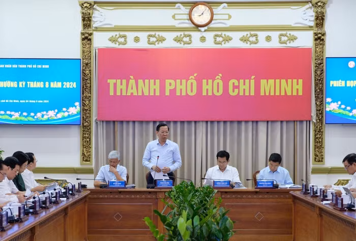 Anh Mai phat bieu.jpg
