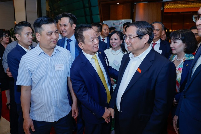 Thủ tướng đề nghị các đại biểu, doanh nhân nếu có ý kiến, đề xuất thì tiếp tục có văn bản gửi Chính phủ, các cơ quan để giải quyết thấu đáo img3546-17475413831641794236756.jpg