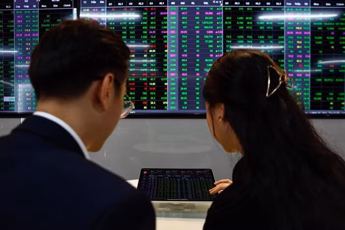 Phát hành ESOP khuấy động ngành chứng khoán