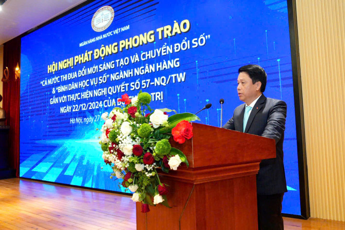 Phó Thống đốc Ngân hàng Nhà nước Phạm Tiến Dũng phát biểu khai mạc hội nghị 7023e9db38428d1cd453.jpg