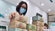 Lãi suất huy động dự kiến hạ nhiệt bất chấp áp lực tín dụng dâng cao