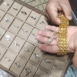 Giá vàng tăng sốc, “tấm đệm tài chính” của nhiều gia đình Malaysia bất ngờ đứt gãy