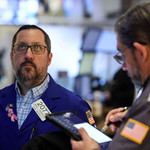 Dow Jones vượt mốc 50.000 điểm, cổ phiếu chip tăng vọt nhờ kỳ vọng đầu tư AI