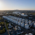 Chiến sự Trung Đông bước sang tuần thứ ba, giá dầu thế giới leo đỉnh mới