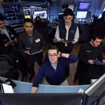 Chứng khoán Mỹ lao dốc về mức thấp nhất 7 tháng 