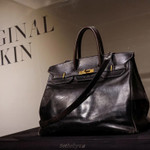 Một chiếc Hermes Birkin cũ kỹ trở thành biểu tượng thời trang đắt nhất trong lịch sử