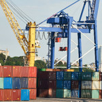 WTO nâng dự báo tăng trưởng thương mại toàn cầu 2025, nhưng lo ngại về triển vọng năm 2026