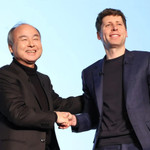 CEO SoftBank Masayoshi Son (bên trái) và CEO OpenAI Sam Altman