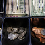 Mỹ ngừng sản xuất đồng 1 xu, giới bán lẻ kêu trời vì thiếu tiền lẻ trả khách