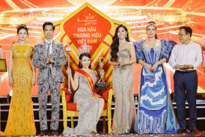 Bùi Thị Thùy Dương (SBD 225, Đồng Tháp) Giám đốc Công ty TNHH MTV Mỹ nghệ An Khang Tháp Mười đăng quang Hoa hậu Thương hiệu Việt Nam 2026. Photo: Team Bình Nguyễn