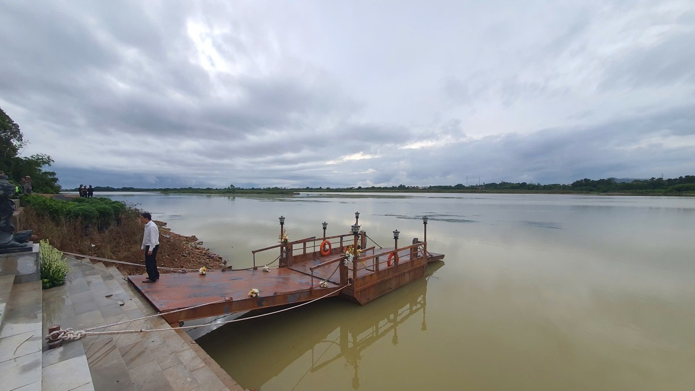 Dù đã đổi thay, bến phà II Long Đại vẫn mang trong mình những ký ức hào hùng 53 năm về trước. r4.jpg