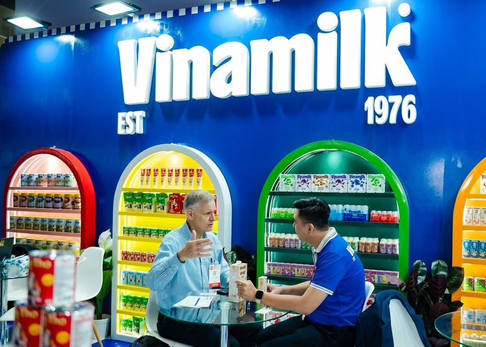 Vinamilk gặp gỡ, làm việc với nhiều đối tác đến từ các nước trong khu vực châu Á và Âu – Mỹ trong các hoạt động xúc tiến thương mại quốc tế kqkd-q2-anh-2b.jpg