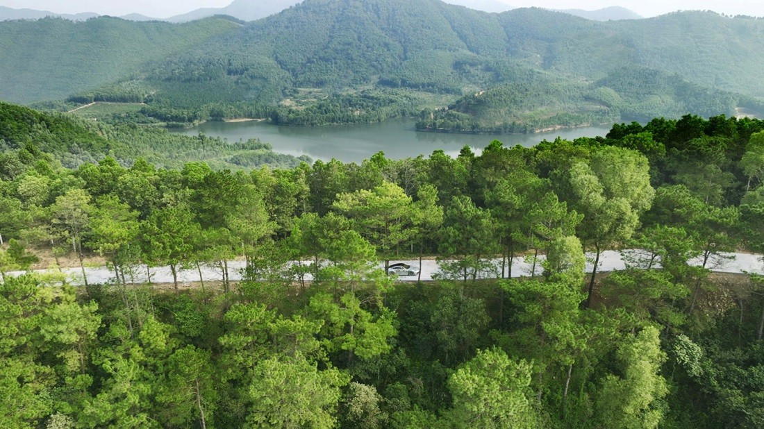 Theo nghĩa đen, từng hơi thở của cư dân tại Thanh Xuan Valley đều được chăm sóc, bầu không khí tại nơi này được nuôi dưỡng bởi hàng triệu tán thông và 10ha mặt nước 2-3.jpg