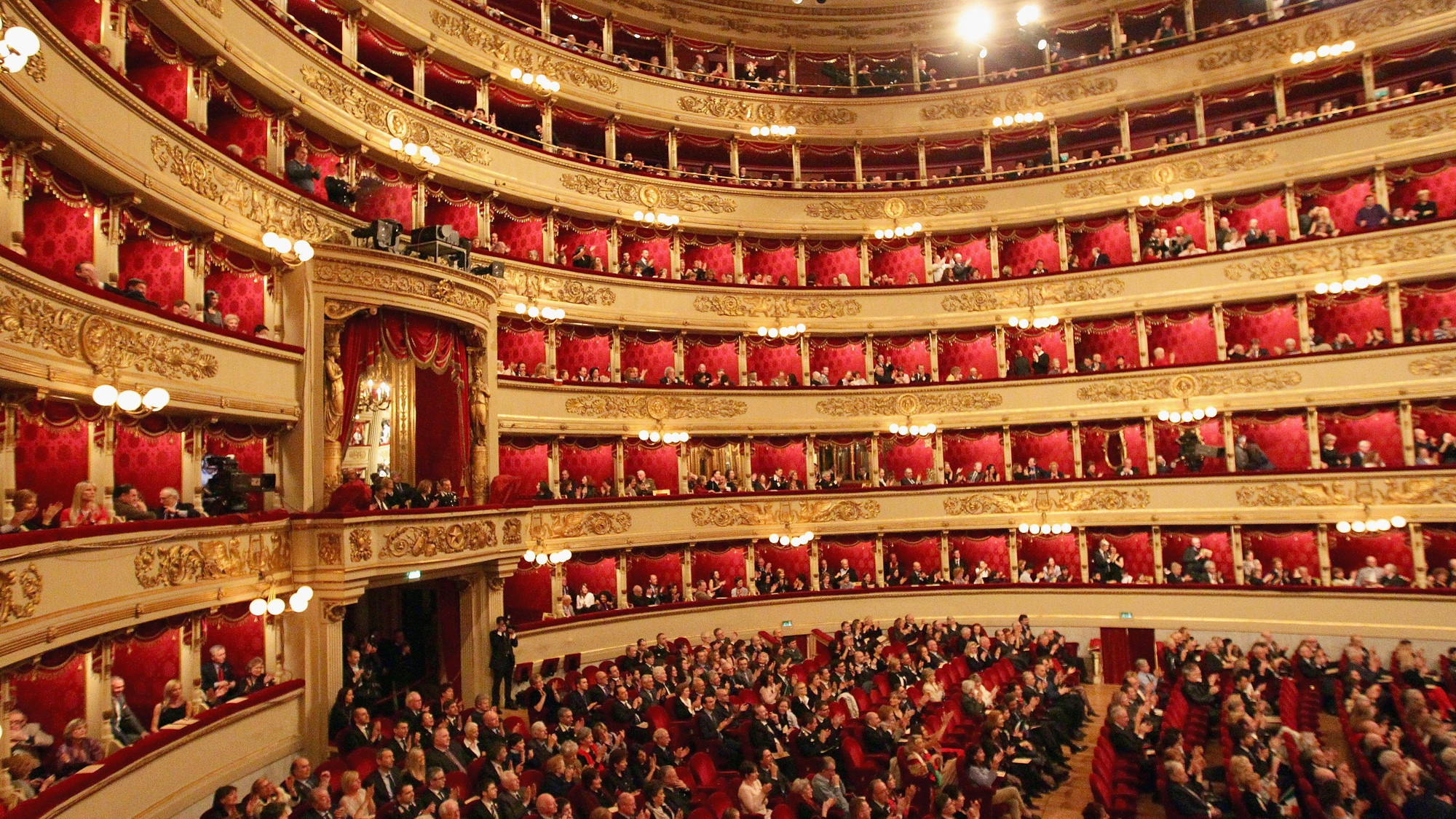 La Scala – Thánh đường nghệ thuật giữa lòng nước Ý 2-nha-hat-la-scala.jpg