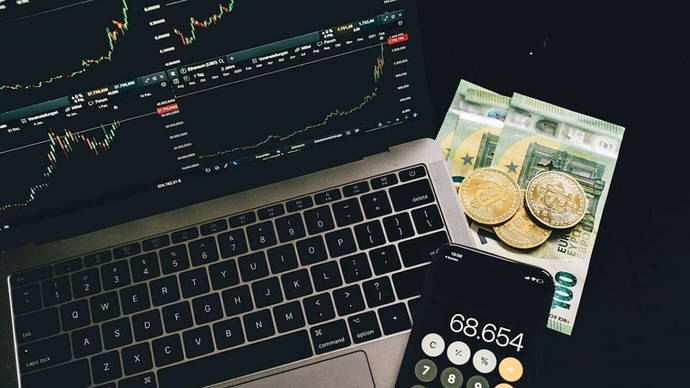 VN-Index lùi sâu về hỗ trợ, thị trường vẫn trong thế phòng thủ cao độ