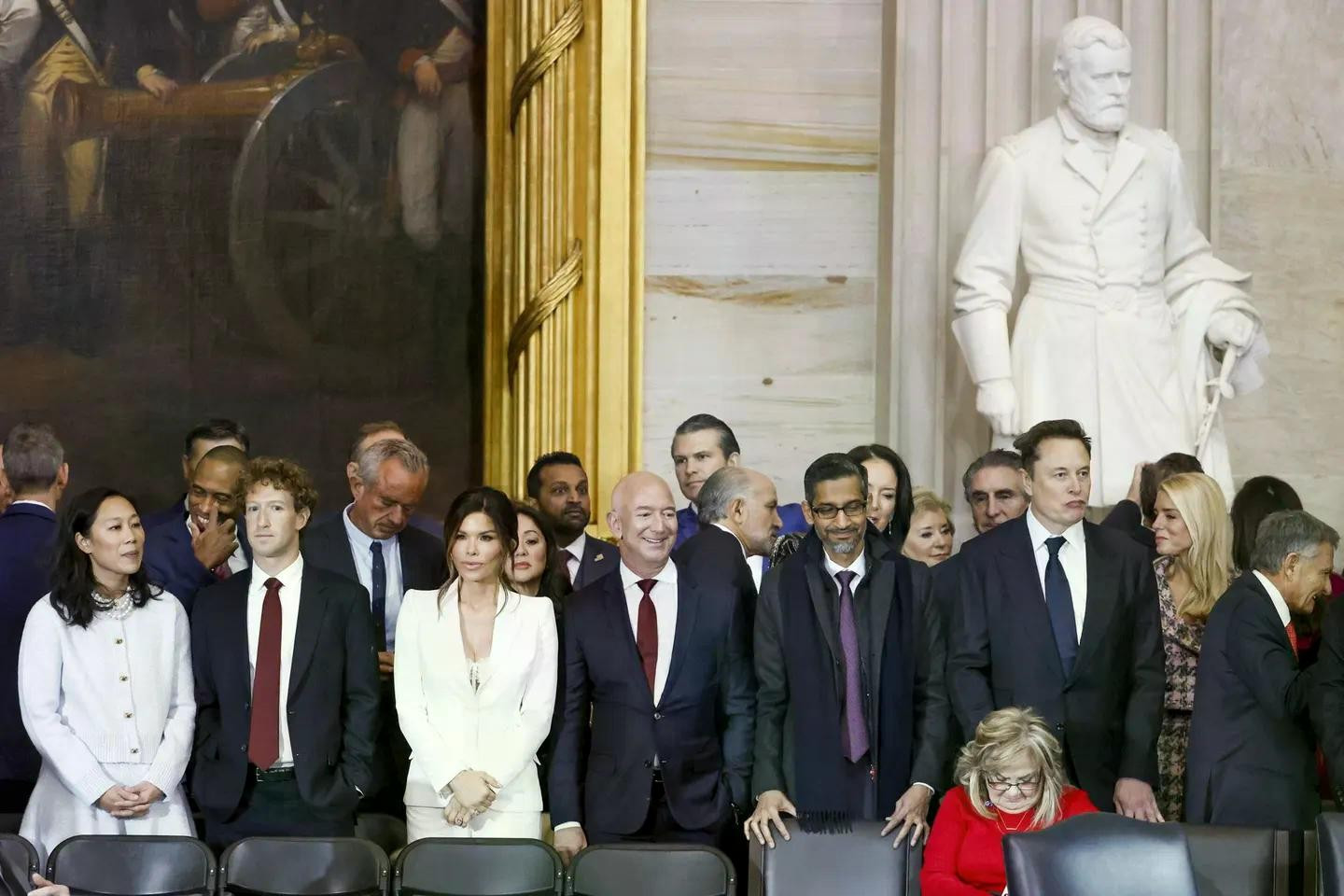 cac-ty-phu-cong-nghe-tai-le-nham-chuc-cua-trump-bao-gom-mark-zuckerberg-jeff-bezos-va-elon-musk-da-co-duoc-vi-tri-dac-dia-nhung-cho-den-nay-co-phieu-da-giam-manh-duoi-thoi-trump-20.jpg