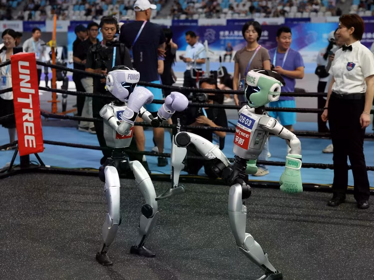 robot.jpg.avif