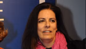 Chân dung người phụ nữ đầu tiên trên thế giới có 100 tỷ USD: Thích viết sách, chơi đàn, làm từ thiện hàng trăm triệu USD