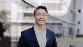 Ông Philipp Rösler được bầu làm thành viên HĐQT độc lập Vietravel Airlines