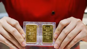 Giá vàng trong nước tăng không ngừng, cán mốc 71 triệu đồng/lượng