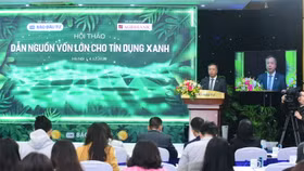 Ông Lê Trọng Minh, Tổng biên tập Báo Đầu tư phát biểu tại hội thảo