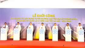 Khởi công tuyến đường nối Đại lộ Thăng Long và cao tốc Hà Nội - Hoà Bình