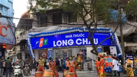 Nhà thuốc Long Châu 64 tại số 93 Hàng Mã, phường Hàng Mã, quận Hoàn Kiếm, Hà Nội của Công ty cổ phần dược phẩm FPT Long Châu bị phạt 42 triệu đồng. Ảnh Long Châu.