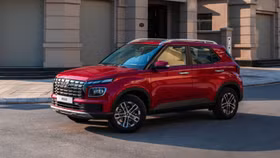 Hyundai Venue chính thức ra mắt thị trường Việt Nam với 2 phiên bản cùng giá bán lẻ khuyến nghị từ 539 triệu đồng (đã bao gồm VAT)