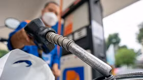 Lùi lịch điều hành giá xăng dầu sang ngày 23/10