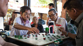 Dân số già hoá, Singapore hướng sự quan tâm sang "nền kinh tế bạc"