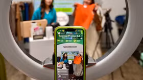 Một buổi livestream bán hàng trên TikTok Shop