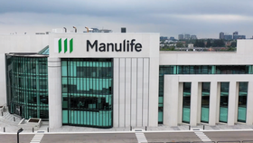 Doanh thu kinh doanh bảo hiểm giảm, Manulife rót hơn 100.000 tỷ đồng vào chứng khoán