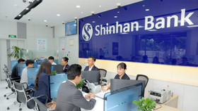 Ngân hàng Shinhan Bank không đổi biểu lãi suất tiết kiệm trong tháng 3/2024