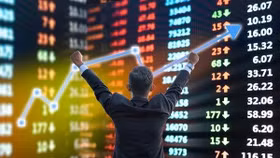 Nhiều yếu tố giúp VN-Index ghi điểm trong tháng 6/2024