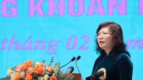 Chủ tịch Ủy ban Chứng khoán Nhà nước Vũ Thị Chân Phương phát biểu tại hội nghị