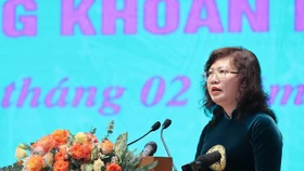 Chủ tịch Ủy ban Chứng khoán Nhà nước Vũ Thị Chân Phương phát biểu tại hội nghị