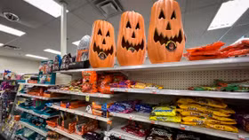 Kẹo Halloween được bán tại một cửa hàng CVS ở Washington, D.C