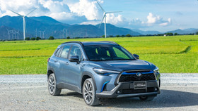 Toyota Corolla Cross: Từ tân binh đến nhà vô địch rồi "thất thế" tại thị trường Việt Nam