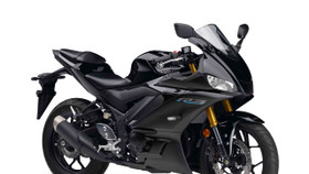 Yamaha YZF R3 là mẫu xe phân khối lớn được thiết kế dựa trên cảm hứng từ huyền thoại YZR-M1