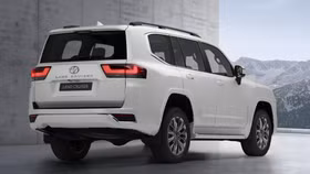 930 xe Land Cruiser 300 phải triệu hồi do lỗi hộp số