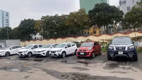 "Sốt" dịch vụ cho thuê xe ô tô tự lái dịp Tết Nguyên đán 2024